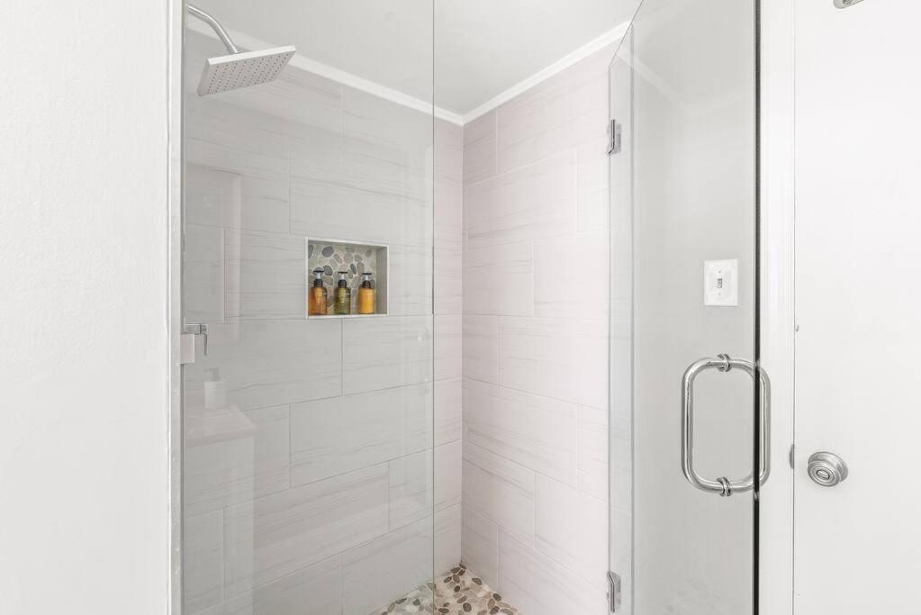 דירות שרלוט Spotless 4Br Near Clt Uptown, Fast Wi-Fi מראה חיצוני תמונה